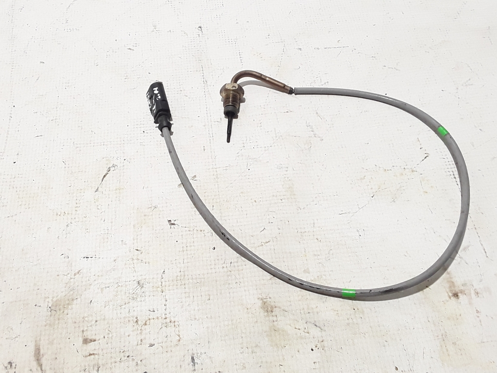 Used Volkswagen Caddy Muffler temperature sensor 04L906088EE
