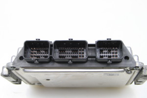 Ford Focus (2004–2011) Engine control unit 9M5112A650BG - 4