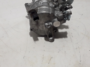 Volkswagen Caddy IV (2015–2020) A/C compressor 5Q0820803G - 2