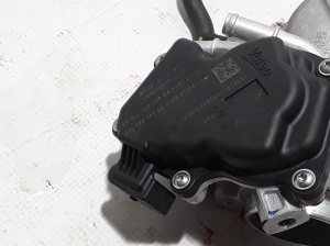 Volkswagen Caddy IV (2015–2020) Drosselklappe 04L128059AA - 4