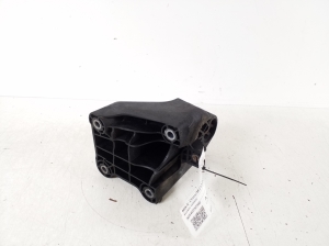 Mercedes Benz E-Class W213 (2017–2026) Engine bracket A6542232200 - 2