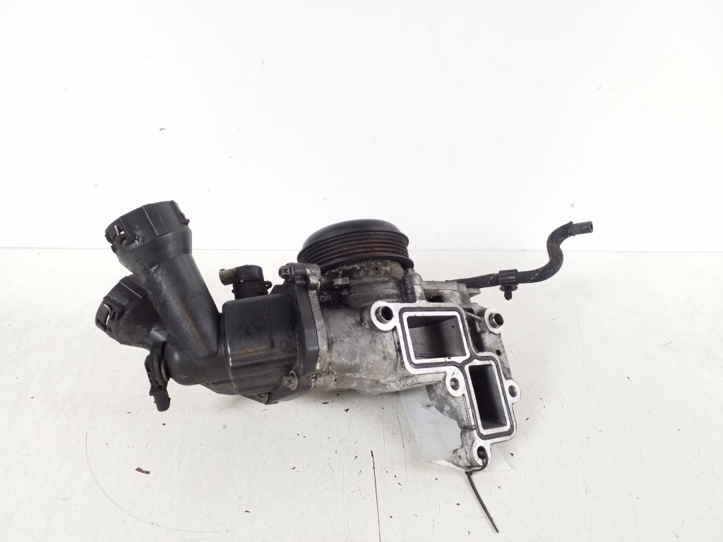 Used Mercedes Benz E-Class Water pump A6542000001