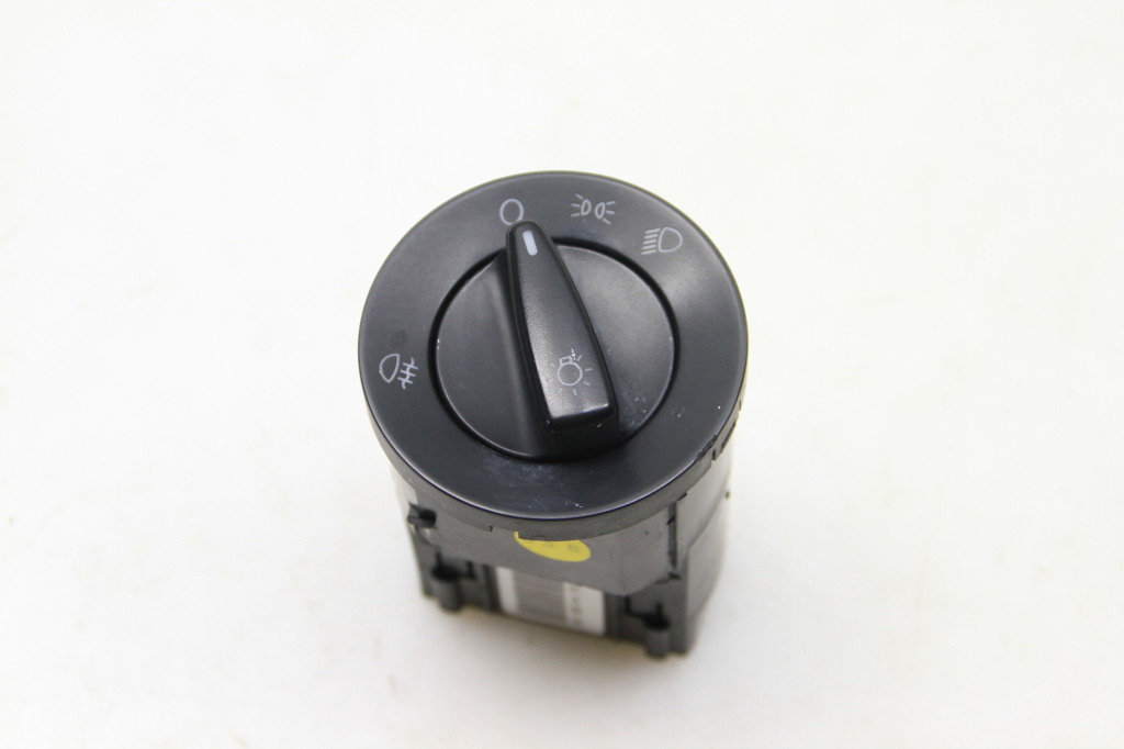 VOLKSWAGEN Passat B5 (1996-2005) Headlight Switch Control Unit 3B0941531B 25753733