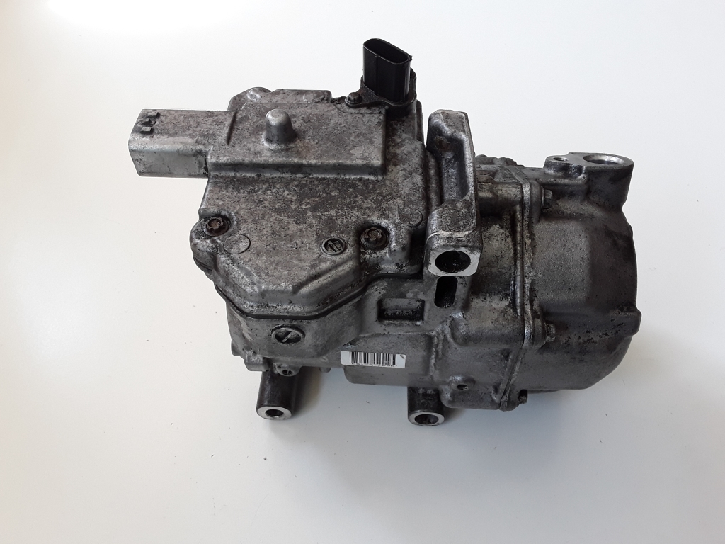 TOYOTA Prius 3 generation (XW30) (2009-2015) Hасос кондиционера 0422000420 27598453