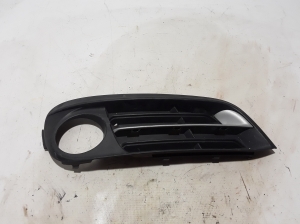 Front bumper lower grille - 7342412