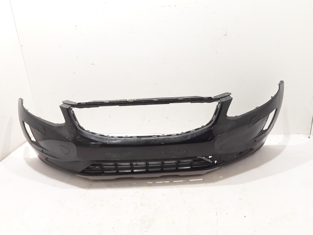 Used VOLVO XC60 Front bumper 31323765