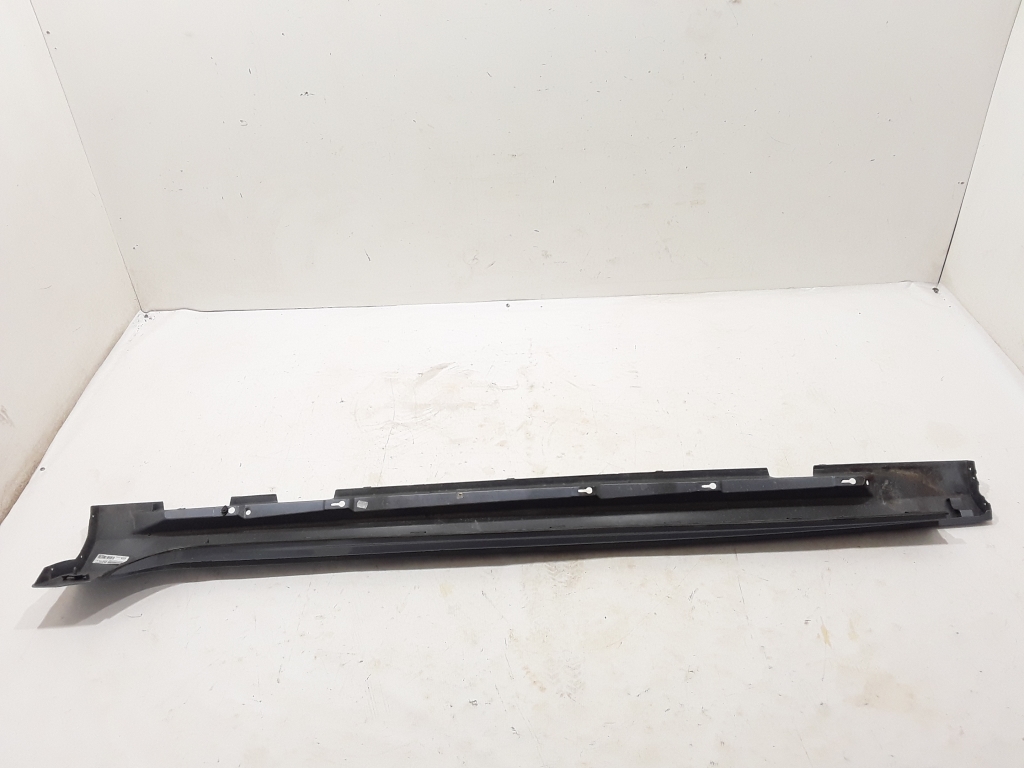 VOLVO V60 1 generation (2010-2020) Right Side Plastic Sideskirt Cover 31333005 21062348