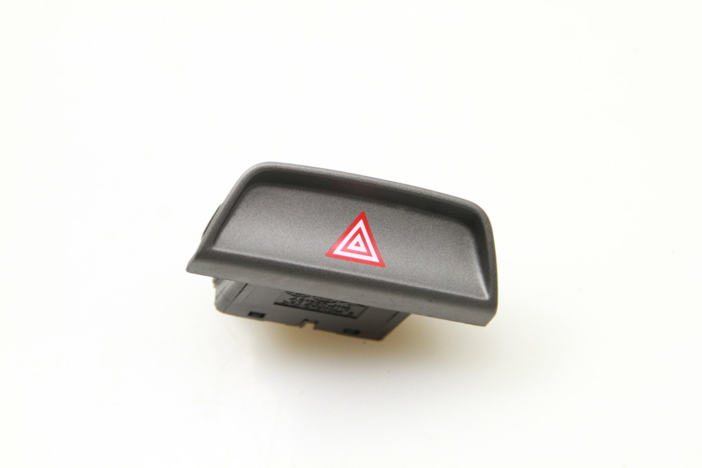 Kia Sportage (2010–2016) Hazard light switch 937903U010 Kia Sportage (2010–2016) Hazard light switch 937903U010