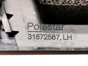 Polestar 2 II (2021–2026) Mirror triangle trim 31672587 - 3