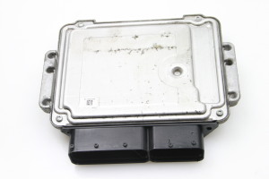 Kia Sportage (2010–2016) Engine control unit 391202A052 - 2