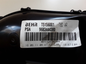 Peugeot 5008 (2009–2016) Salongi puhuri mootor 9683444380 - 3