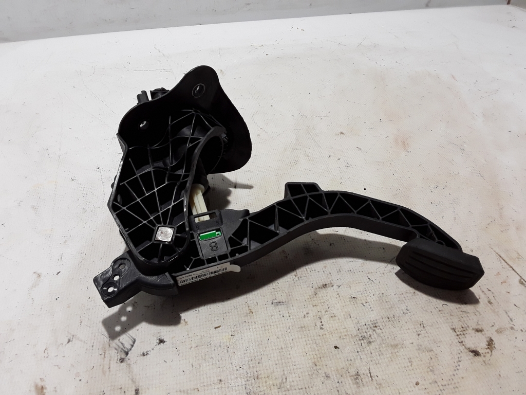 PEUGEOT 3008 2 generation (2017-2023) Clutch Pedal 9676728880 21063783