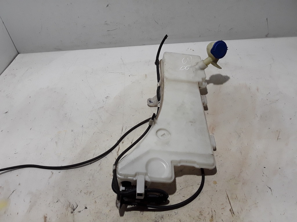 Used Peugeot 3008 Windscreen washer tank front 9826400780