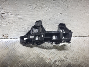 Volkswagen Passat B8 (2014–2023) Rear bumper bracket 3G5807484A - 2