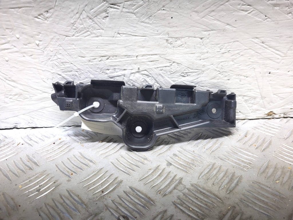 Dacia Sandero (2012–2021) Front bumper bracket 631427092R Dacia Sandero (2012–2021) Front bumper bracket 631427092R