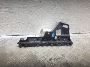 RENAULT Trafic III (2014–2022) Front bumper bracket 620504350R - 2
