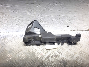 Front bumper bracket - 620504350R