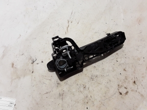 Mercedes Benz Sprinter W 907 (2018–2026) Front door external opening handle and its details - 3