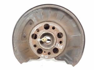   Rear wheel hub  - A2043500341 
