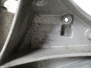 AUDI A4 B8 (2007–2016) Ölfilterhalter 06H903143H - 2