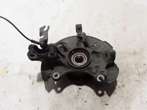 Peugeot 3008 (2016–2026) Front wheel hub 1647857080 - 2