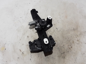 Peugeot 208 (2019–2026) Rear side door window regulator 9829045980 - 2