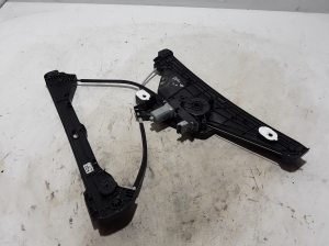 Peugeot 208 (2019–2026) Front door window regulator 9829043680 - 2