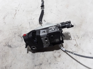 Peugeot 208 (2019–2026) Rear side door lock 9829285480 - 2