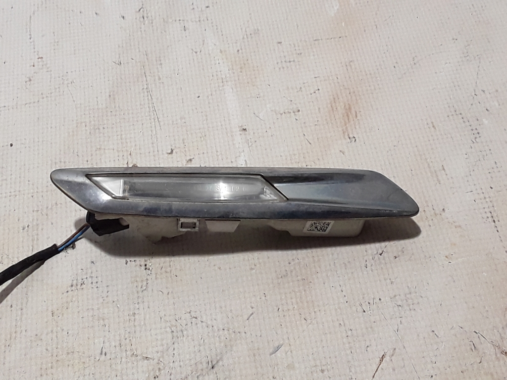 BMW 5 Series F10/F11 (2009-2017) Vänster framskärm Blinkers 7154167 21063330