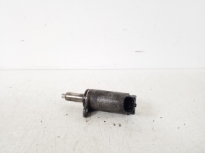 AUDI A4 B8 (2007–2016) Other valve 06H103697A - 2