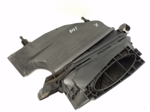 Mercedes Benz E-Class W207 (2009–2017) Luftfiltergehäuse A6420903101 - 5