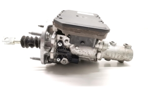 Tesla Model S S (2012–2026) Brake master cylinder 1037123-00-B - 3