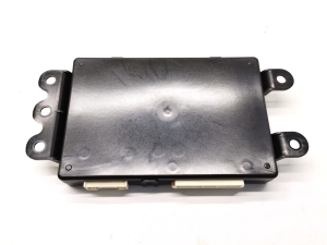 Tesla Model S S (2012–2026) Õhkvedrustuse juhtplokk 1060989-03-B - 3