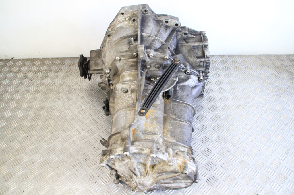 AUDI A4 B8/8K (2011-2016) Gearbox KBZ 25107716