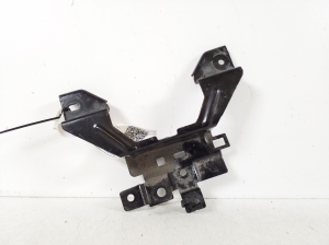   Other bracket  - AV11-A16860-AA 