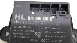 Mercedes Benz C-Class 204 (2007–2014) Rear side door control unit A2048702426 - 2