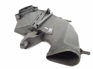 Mercedes Benz E-Class W207 (2009–2017) Luftfiltergehäuse A6420903601 - 5