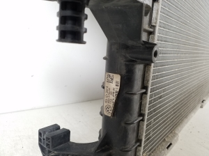 Volkswagen Multivan V (2003–2026) Cooling radiator 7E0121253A - 2