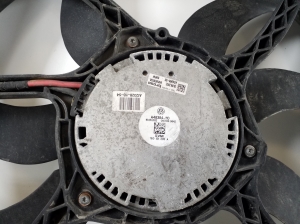 Volkswagen Multivan V (2003–2026) Jahutusventilaator ja selle osad 7E0121207C - 2