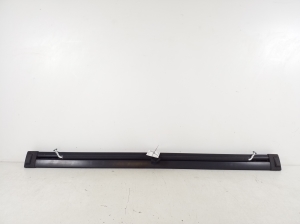 Parcel shelf