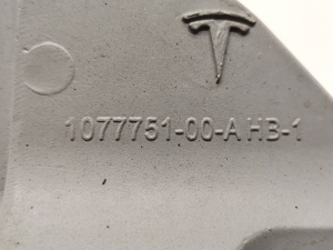 Tesla Model S S (2012–2026) Engine bracket 1077751-00-A - 4
