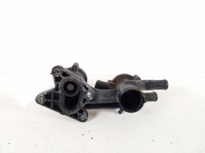 Volkswagen Passat B7 (2010–2014) Kühlmittelthermostat 03C121121D - 2