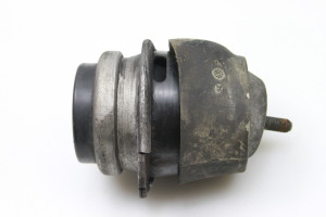 Volkswagen Touareg I (2002–2010) Motorlager 7L6199131C - 2