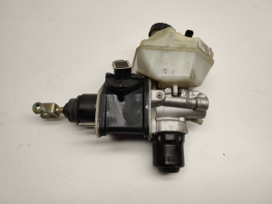   Master cylinder 