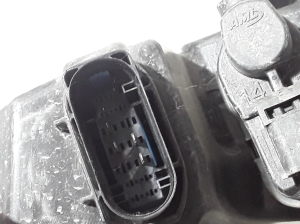 Tesla Model S S (2012–2026) Scheinwerfer vorne 105817000 - 4
