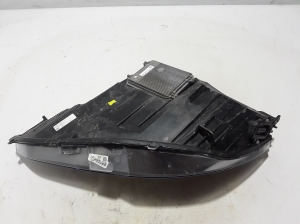 Tesla Model S S (2012–2026) Scheinwerfer vorne 105817000 - 6