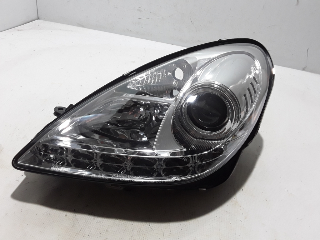 Mercedes Benz SLK-Class 171 (2004–2011) Scheinwerfer vorne A1718203261 Mercedes Benz SLK-Class 171 (2004–2011) Scheinwerfer vorne A1718203261