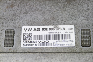 Skoda Fabia MK 2 (2007–2014) Engine control unit 03E906023B - 2