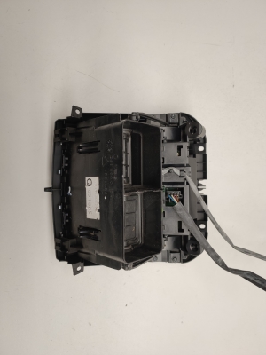 Mercedes Benz CLS-Class 219 (2004–2010) Salongi konsooli muu osa A2118302254 - 3