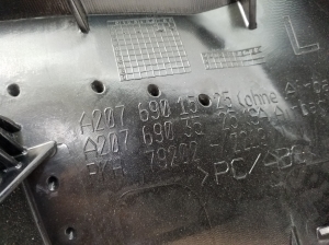 Mercedes Benz E-Class W207 (2009–2017) Tagumise küljeukse polster A2076901525 - 4